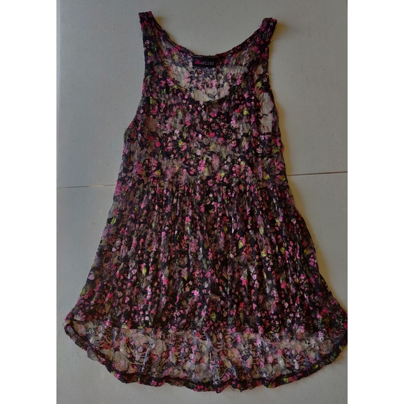 Small Tank Tops - Picture 6 of 10